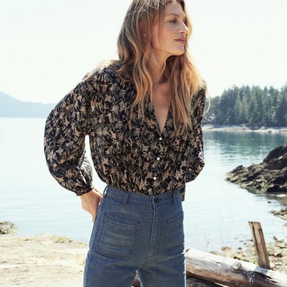 Doen Black Floral Print Long-Sleeve Blouse